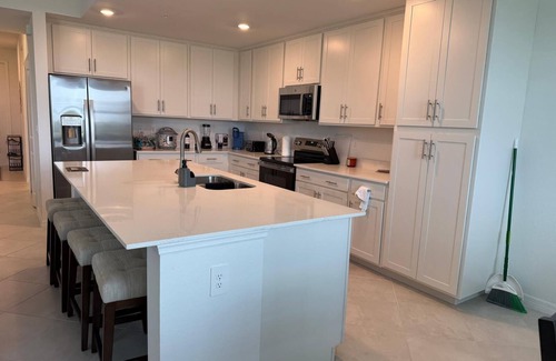 Venice Condominio | Luxurious 2/bed, 2/bath condo in beautiful golf community