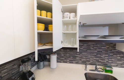 Eden Gardens Apartamento | Luxurious 2 bed 2 bath in Kingston city center