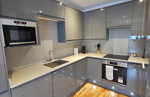 West Finchley Apartamento | Luxurious 2 bedroom apartment, truly exceptional experience.