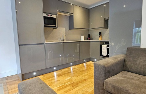 West Finchley Apartamento | Luxurious 2 bedroom apartment, truly exceptional experience.