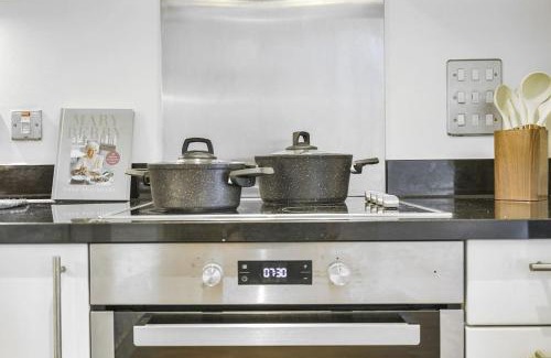 Highbury West Apartamento | Luxurious 2-Bedroom Apartment