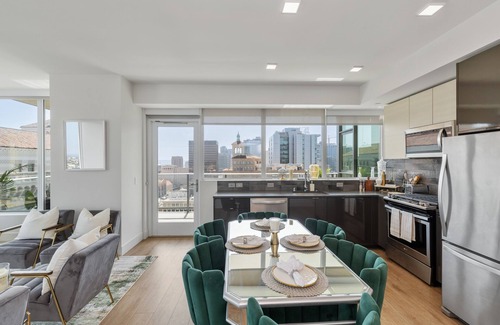 East Village Apartamento | Luxurious 2-bedroom Penthouse in downtown San Diego with WiFi and fitness room