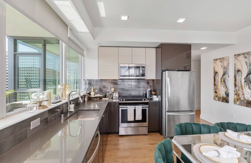East Village Apartamento | Luxurious 2-bedroom Penthouse in downtown San Diego with WiFi and fitness room