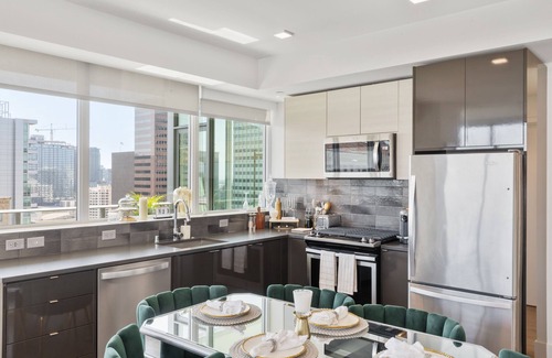 East Village Apartamento | Luxurious 2-bedroom Penthouse in downtown San Diego with WiFi and fitness room