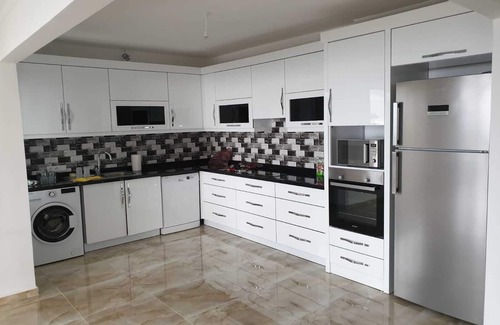 Kargicak Apartamento | Lujoso ático de 2 dormitorios con vista increíble!
