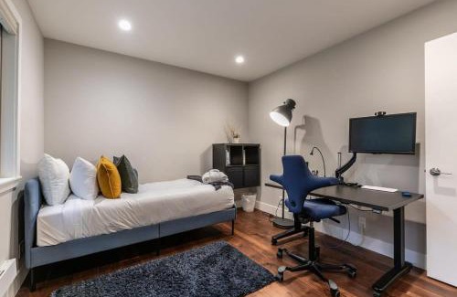 Lake Forest Casa | Luxurious 2BD Smart Home Near Beach