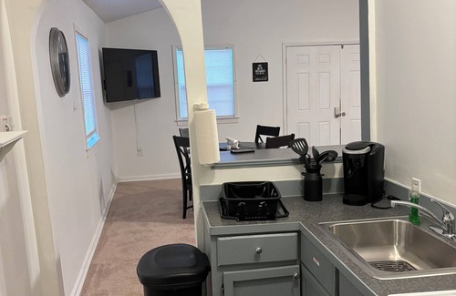 Durham Casa | Luxurious 2BR Apt. w/Shared Backyard Pool & Spa