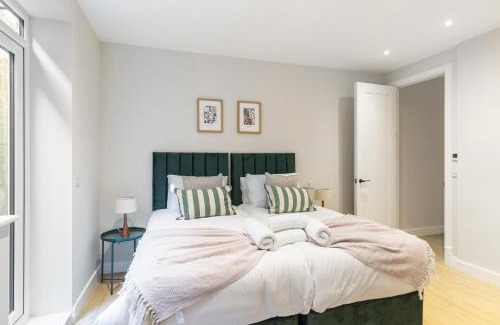 Golders Green Apartamento | Luxurious 2BR Sleeps 6 Hotel-Style Comfort The Oak