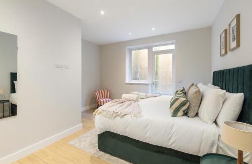 Golders Green Apartamento | Luxurious 2BR Sleeps 6 Hotel-Style Comfort The Oak