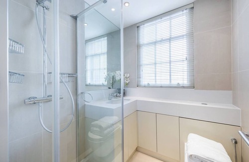 Knightsbridge Apartamento | Luxurious 3-bed Apartment in London