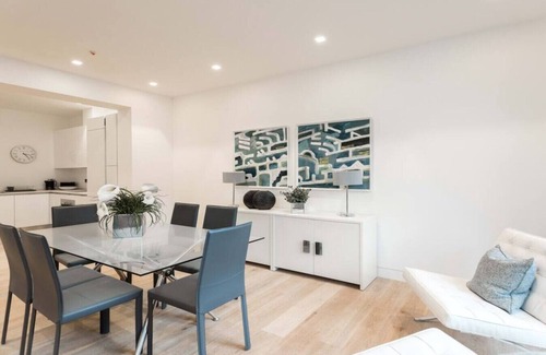 London City Centre Apartamento | Luxurious 3 Bedroom in Trafalgar Sq