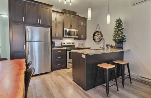 Bromont Condominio | Luxurious 3 bedroom condo. 2 minutes from beautiful Mont Bromont. CITQ#248275