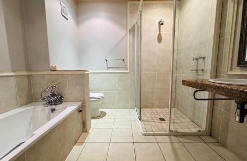 Pinnacle Point Apartamento | Luxurious 3 Bedroom Villa