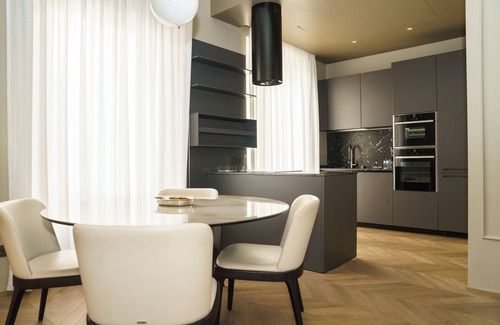 Celio Apartamento | Luxurious 3-room residence in unique building in front of Colosseum.