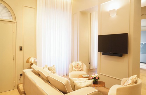 Celio Apartamento | Luxurious 3-room residence in unique building in front of Colosseum.