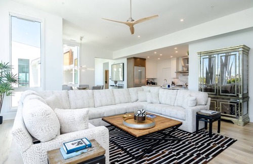 Wrightsville Beach Condominio | Luxurious 3BR condo with dock access on the water!
