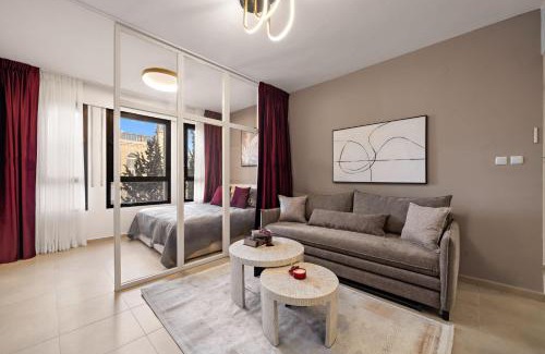 Mamilla Apartamento | Luxurious 3BDR In King David 19 with Parking