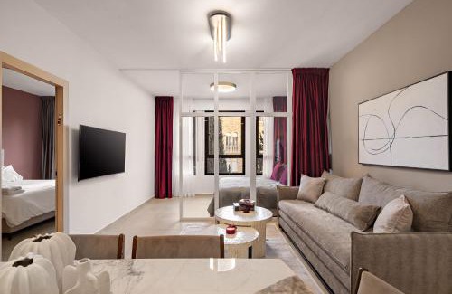 Mamilla Apartamento | Luxurious 3BDR In King David 19 with Parking