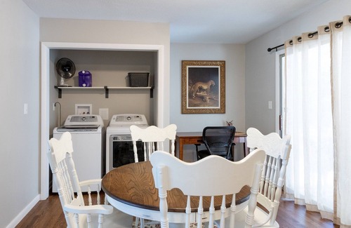 Westover Casa | Luxurious 3BR House near Fort Bragg
