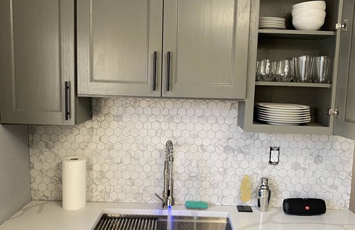 Brighton Park Apartamento | Luxurious 3Br with parking on premises 🌔