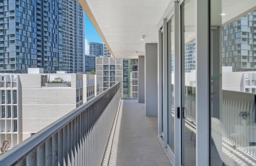 Lidcombe Apartamento | Luxurious 4-Bedroom Apartment