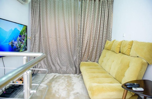 Abuja Apartamento | Luxurious 4 Bedroom Duplex - 24Hrs Electricity & Security, WIFI