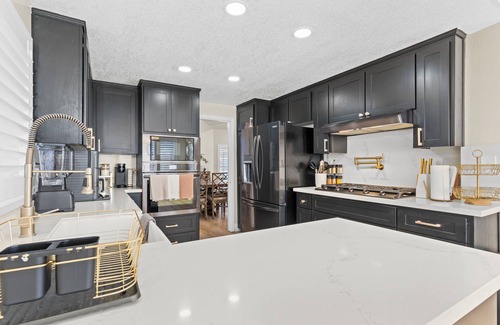Antelope Casa | Luxurious 4-bedroom home located in Antelope near golf courses & cherry island