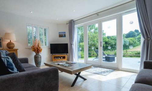 St Austell Casa | Luxurious 4 Bedroom New England Style Villa - Trewhiddle V9