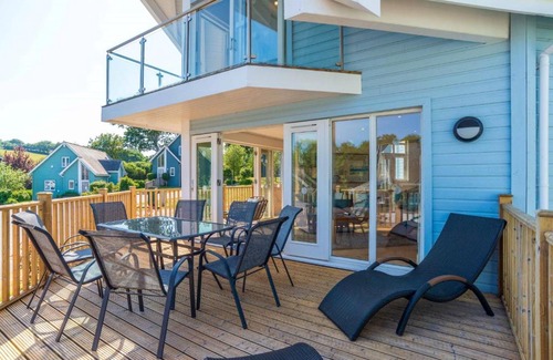 St Austell Casa | Luxurious 4 Bedroom New England Style Villa - Trewhiddle V4