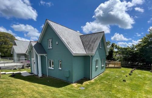 St Austell Casa | Luxurious 4 Bedroom New England Style Villa - Trewhiddle V12