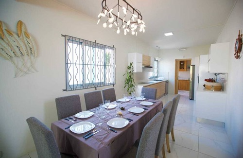 Calodyne Villa | Luxurious 4-bedroom villa in Calodyne