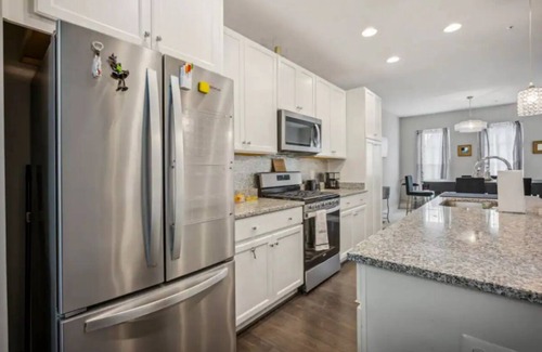 Northeast Casa | Luxurious 4BR TH w. free parking, close metro access, & patio in Washington, DC