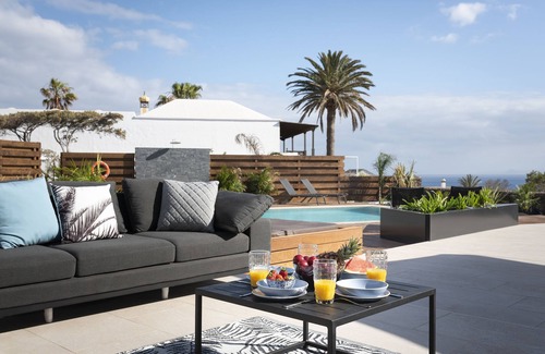 Los Mojones Casa | NUEVO a Los Mojones Villa de 5 dormitorios y 4 baños con impresionantes vistas e instalaciones.