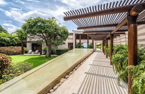 Punta de Mita Villa | Villa privada de lujo frente al mar/ dentro de Punta Mita/ Servicio de personal
