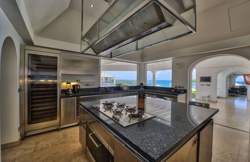 Rambaud Villa | Luxurious 7 bedroom villa with staff, gym, private pool and beach