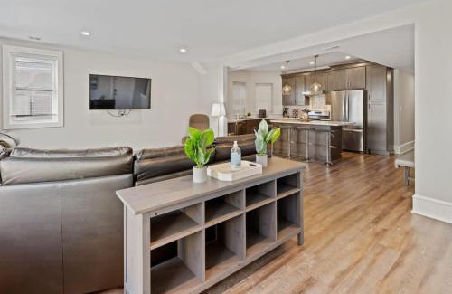 Atlantic City Apartamento | Luxurious 8BR Beach Duplex w Ocean Views