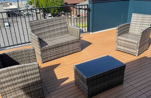 Alki Casa | Luxurious Alki Beach Townhome: Steps to the Shore. Pet-Friendly!