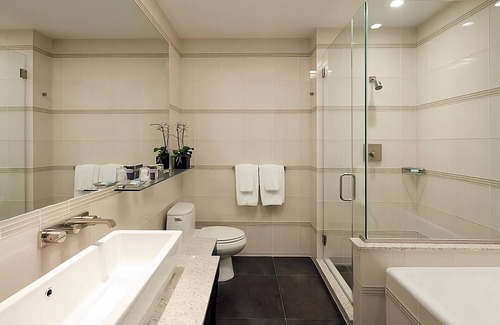 Rose Hill Hotel | Luxurious and Posh! Rooftop Bar and Pool, Near Union Square, Pet-friendly!