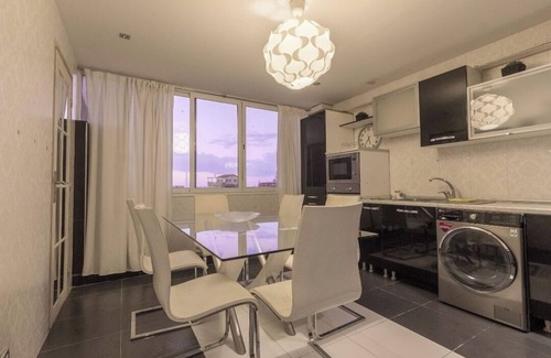 Bab Ezzouar Apartamento | Luxurious apartment 5 min from airport, SAFEX and La Mer