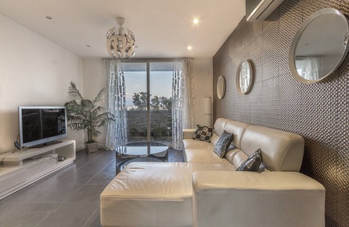 Bab Ezzouar Apartamento | Luxurious apartment 5 min from airport, SAFEX and La Mer
