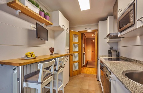 Ciruena Apartamento | Lujoso apartamento con jardín y garaje