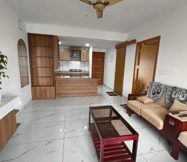 Palayam Apartamento | Luxurious Apartment with a pool and gym near Trivandrum railway station