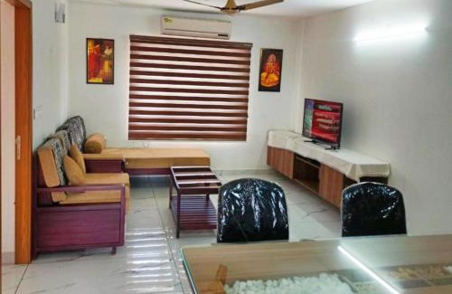 Palayam Apartamento | Luxurious Apartment with a pool and gym near Trivandrum railway station