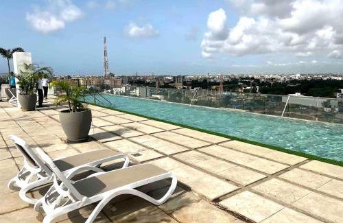 Dakar Apartamento | Luxurious Apt with Rooftop Pool