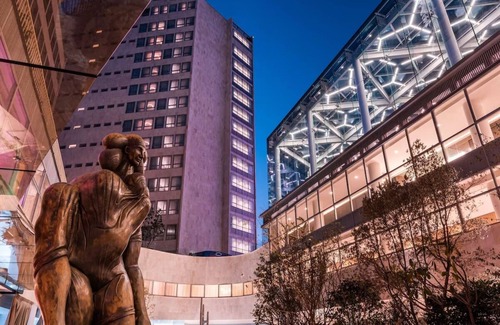 Hipódromo Casa | Luxurious Art Deco Hotel Suite w/Balcony: Embrace the Vibes of Mexico City