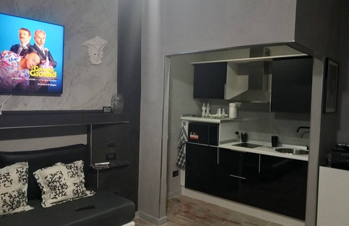 Palmi Cama Y Desayuno | Luxurious B&B Junior Suite Black room