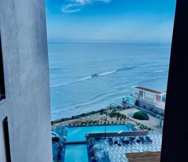 Costa de Oro Apartamento | Luxurious Beach Front Condo in Playas Tijuana