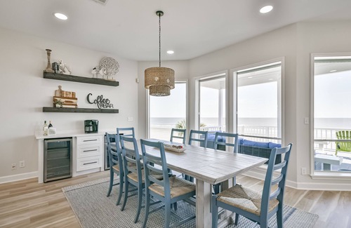 Sands Of Kahala Beach Casa | Luxurious Beach Front vacation home perfect for large groups, with elevator.