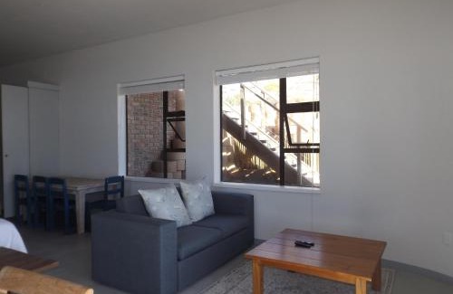 Still Bay Apartamento | Luxurious Beachfront apartment