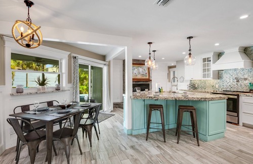 Palma Sola Casa | Luxurious Bradenton Pool Home with Modern Elegance, and Outdoor Living Paradise